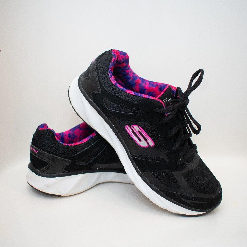 Sketchers Memory Foam Lightweight Running Sneaker Size 8.5